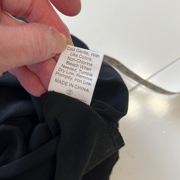 New Designer Inspired One Shoulder Black Knit Top Size L - Picture 7 of 9